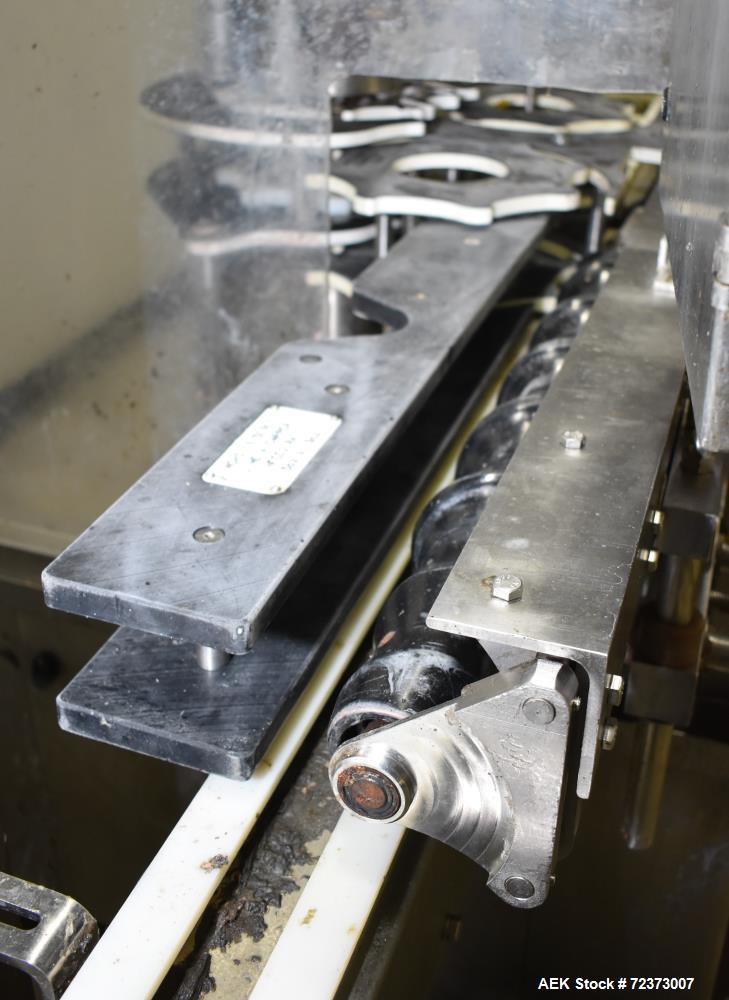 Used Pneumatic Scale Angelus MC Snap Capper